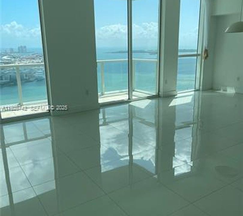 1st image of 253 NE 2nd St APT 4407