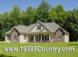 19385 Country Rd, Beaverdam, VA 23015