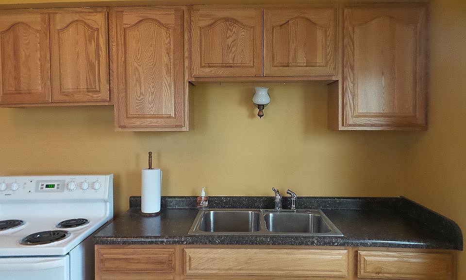 2nd image of 2848 S 85th St