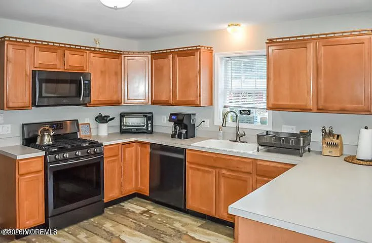 309 Holly Blvd — Photo 2