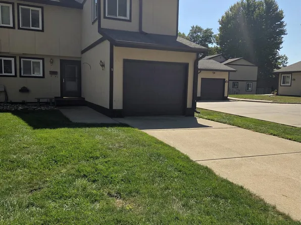 1403 Oakwood Dr APT 5, Yankton, SD 57078