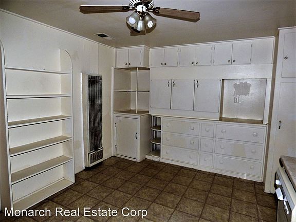 5th image of 1475 Andrews Dr