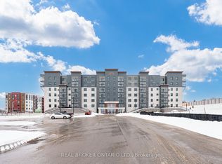 15 Kneeshaw Dr S #413, Barrie, ON L9J 0X9