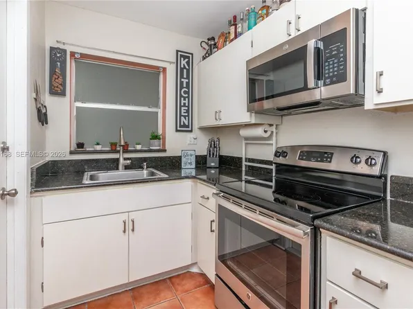 1425 Arthur St APT 409B, Hollywood, FL 33020