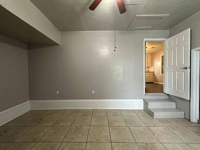 3409 Willow Creek Dr — Photo 21