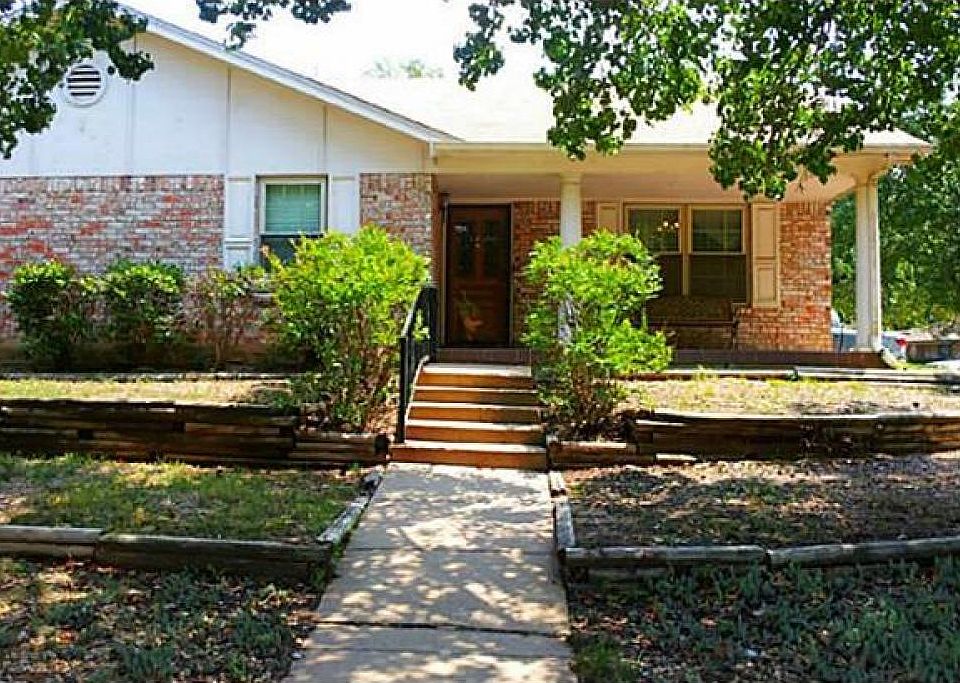 1st image of 2412 Meadow Creek Dr
