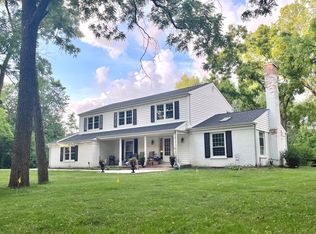 1235 Valley Rd, Bannockburn, IL 60015