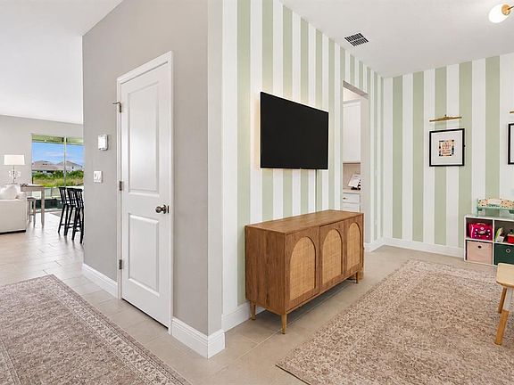 5th image of 2510 WARREN ACRES BOULEVARD