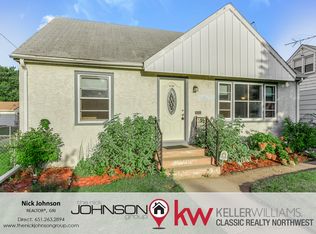 4936 Queen Ave N, Minneapolis, MN 55430