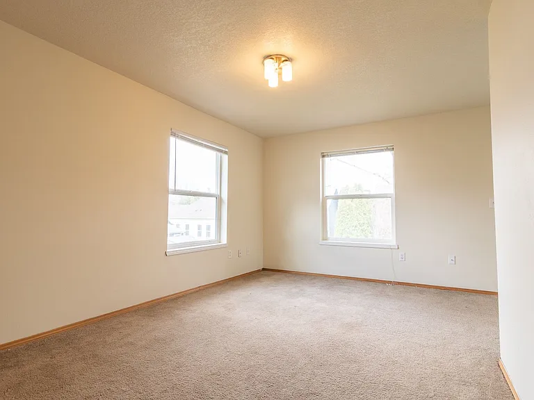 145 NE Sacramento St #C — Photo 11