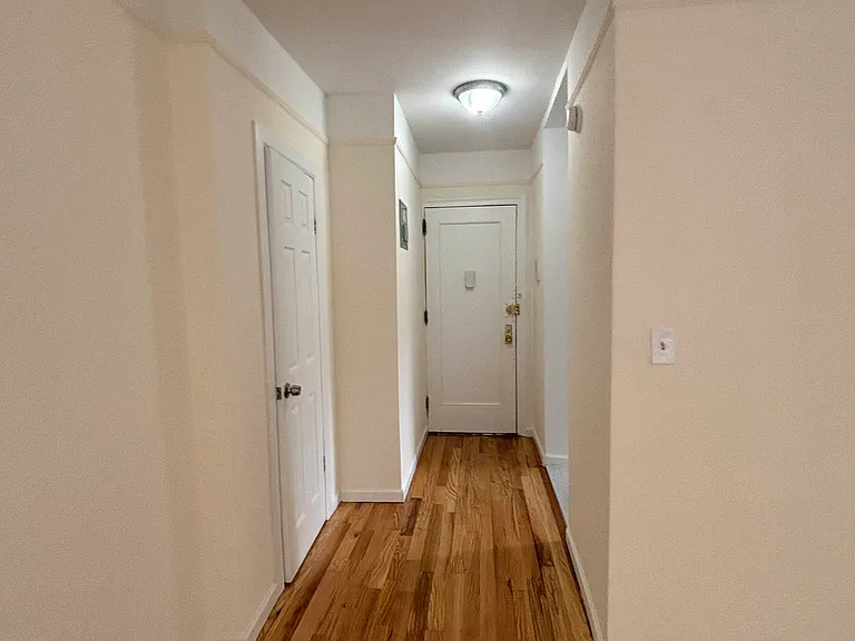 209 Bennett Ave #6D — Photo 10