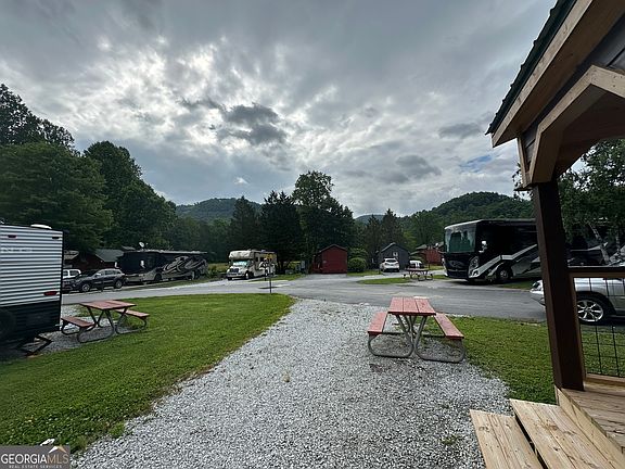 4th image of 41 Monaco Ln