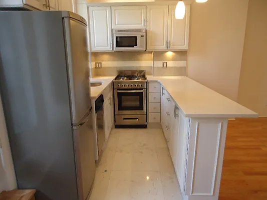 Rented by Hakeem Shahid, LREB | media 24