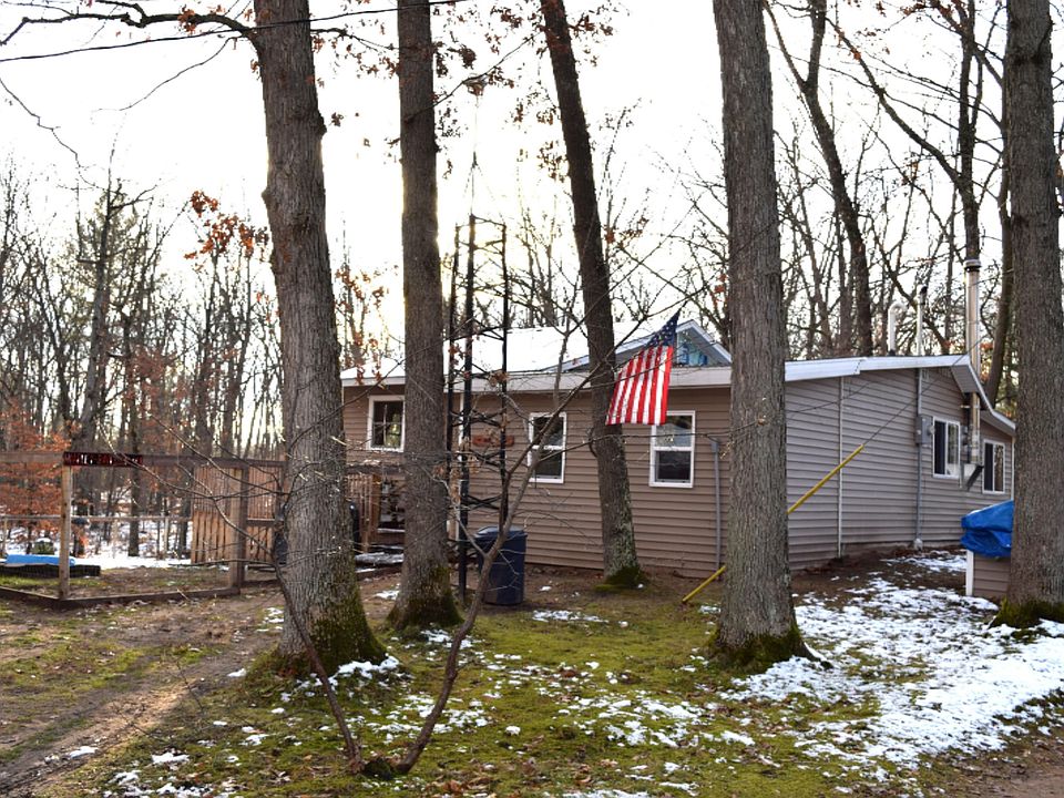 1st image of 3884 Underwood Dr