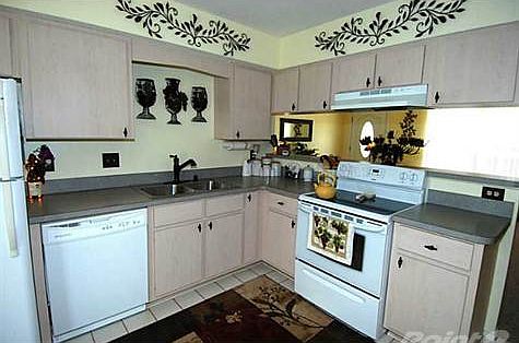 5th image of 21028 Riddle Ave