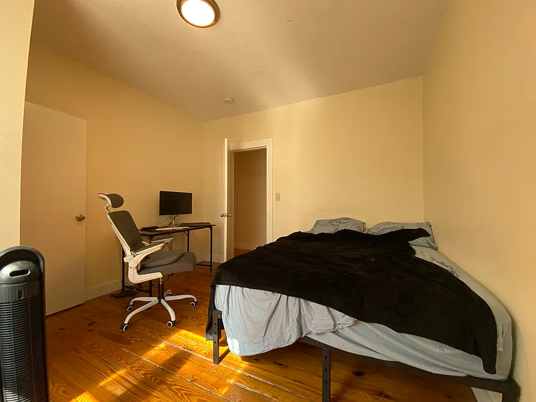 66 Pleasant St #3 — Photo 10
