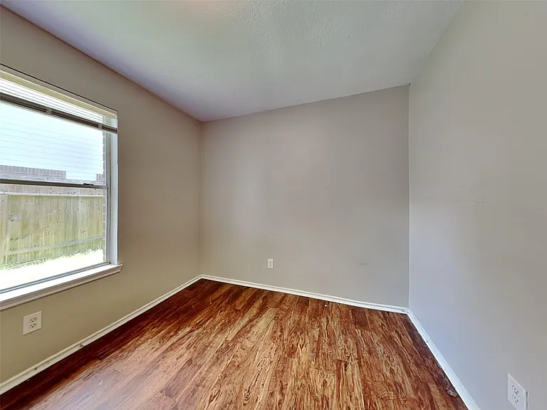 3703 Nutwood Ln — Photo 12