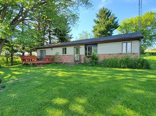 3468 W Saw Mill Rd, Hanover, IL 61041