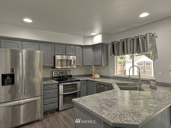 2nd image of 3116 125th Avenue NE