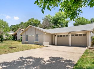 914 Hillside Oaks Dr, Austin, TX 78745