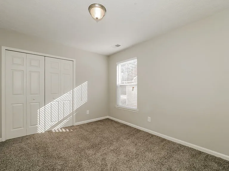 8416 Somerton Cir — Photo 14