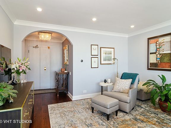 3rd image of 4170 N Marine Dr APT 24F