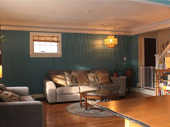 3rd image of 4337 W 61st St