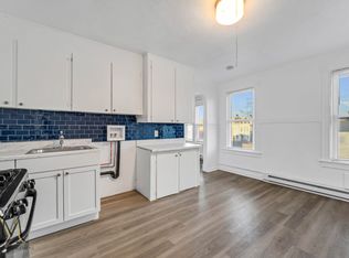 318 Front St #3L, Chicopee, MA 01013