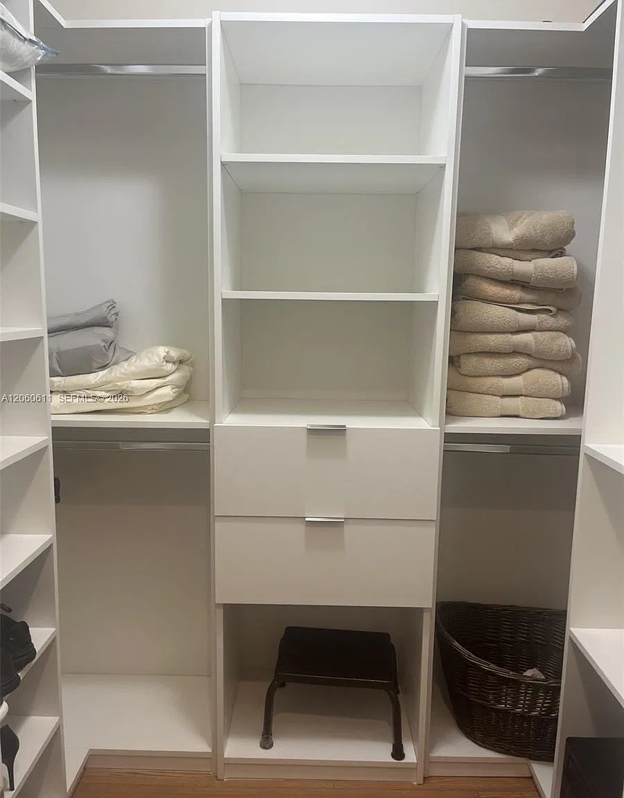 801 Brickell Key Blvd — Photo 1