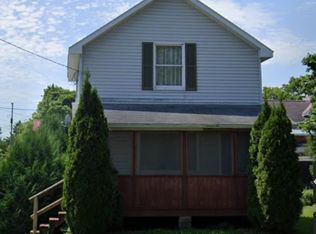 506 E State St, Cheboygan, MI 49721