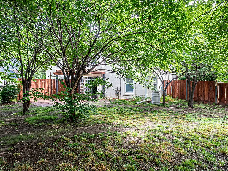 2505 Candlewood Dr — Photo 35