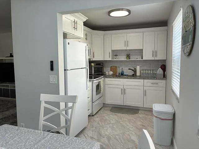 626 Normandy N #626N — Photo 8