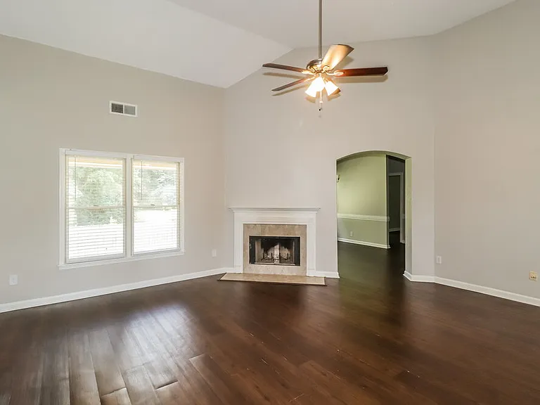 8642 Tropicana Dr N — Photo 5