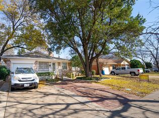 878 Harbor Dr, Lewisville, TX 75057