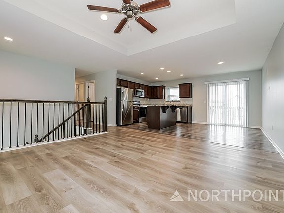 5th image of 200 Ramblewood Dr