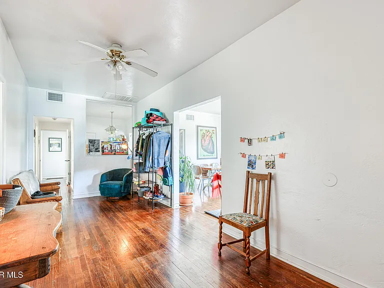 1300 Randolph Dr — Photo 13