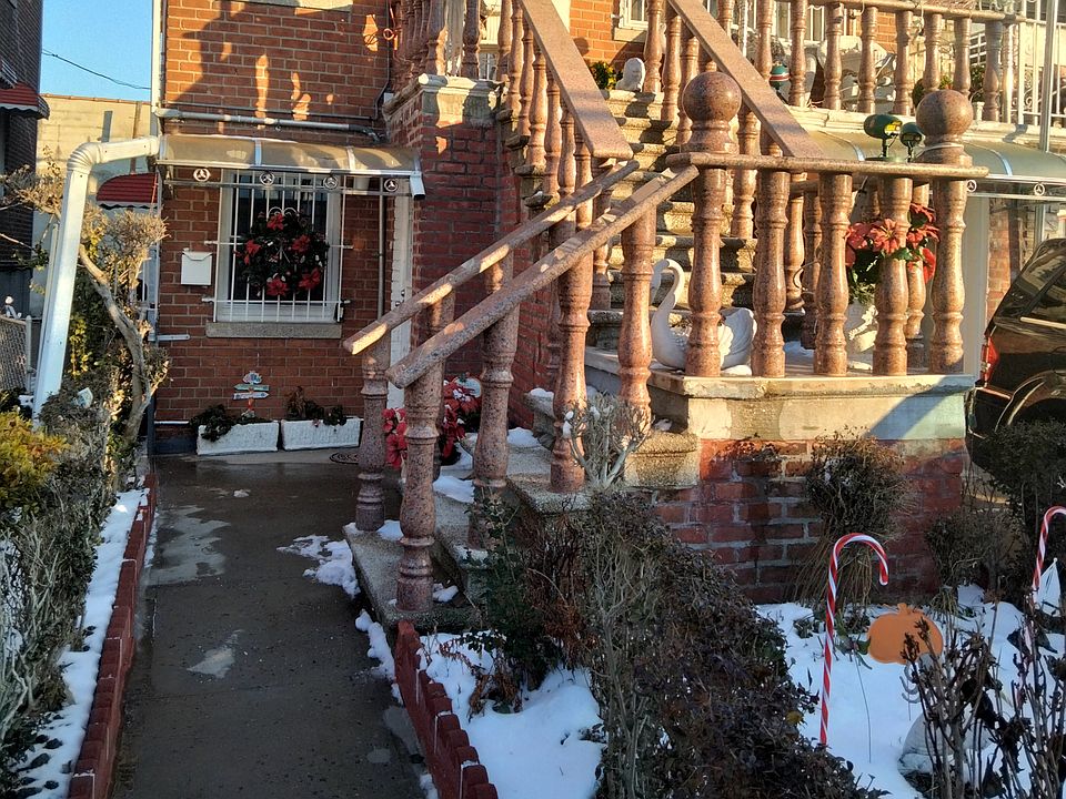 1st image of 3308 Lurting Ave #G