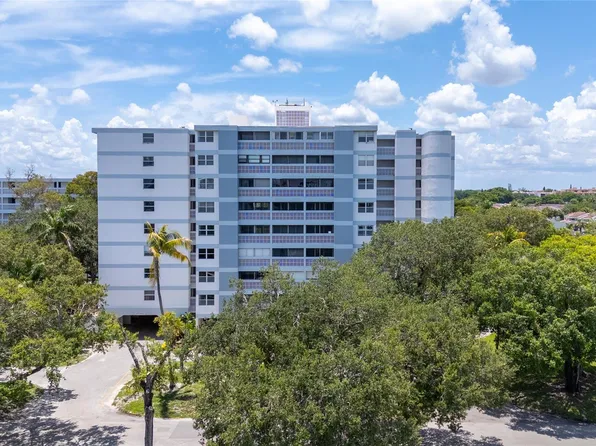 3301 Spanish Moss Terrace #705, Lauderhill, FL 33319