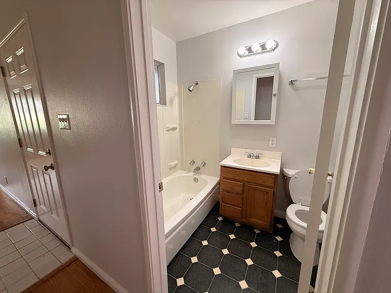 339 Swan Way — Photo 9