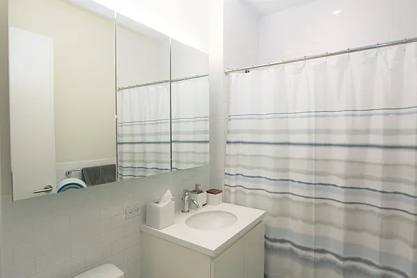 Rented by R New York | media 26