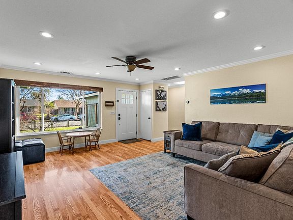 5th image of 4410 Meadowlark Drive