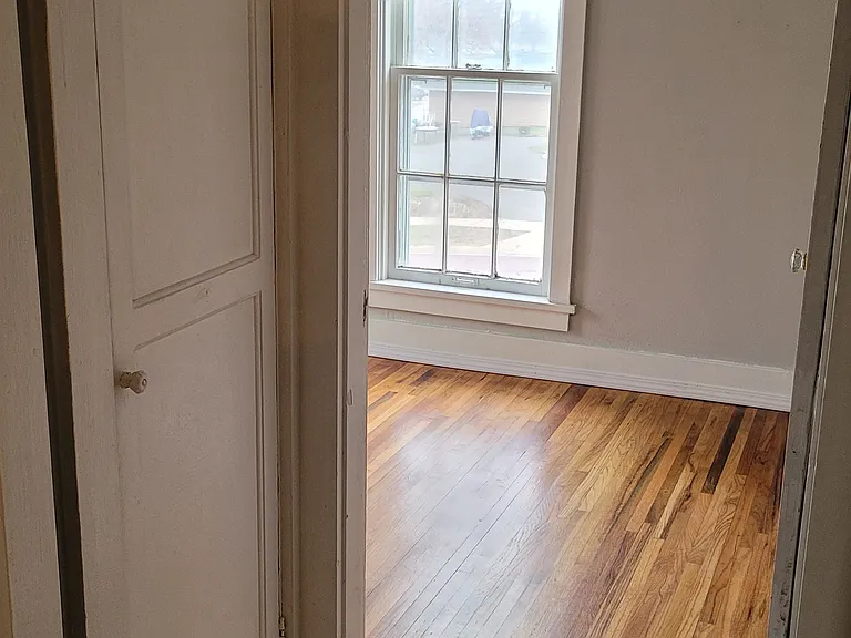 503 Van Brunt St #503 — Photo 7
