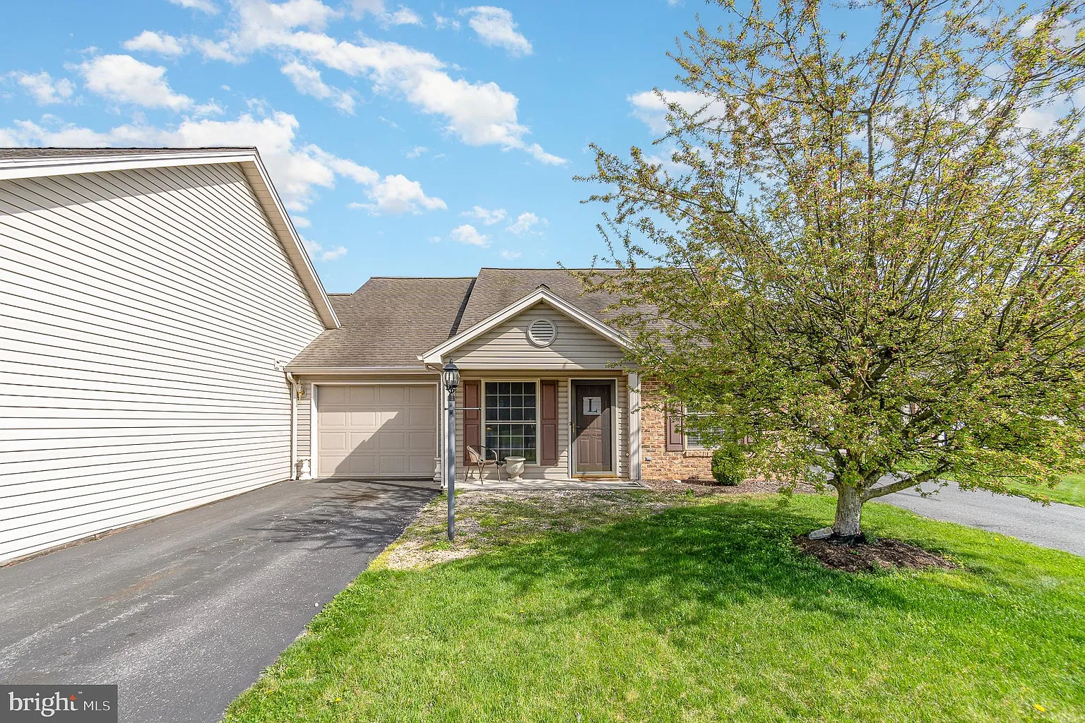 145 Sequoia Ct #29 photo 1