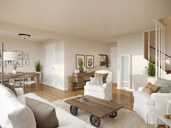 3rd image of 1530 Pershing Dr APT A