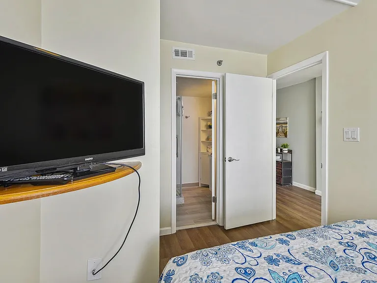 1709 S Ocean Blvd — Photo 11