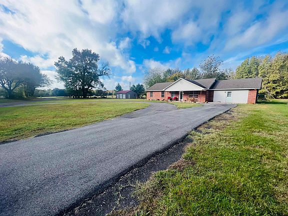 2nd image of 2283 County Road 4870