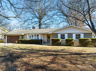 2014 S Meadowview Ave, Springfield, MO 65804