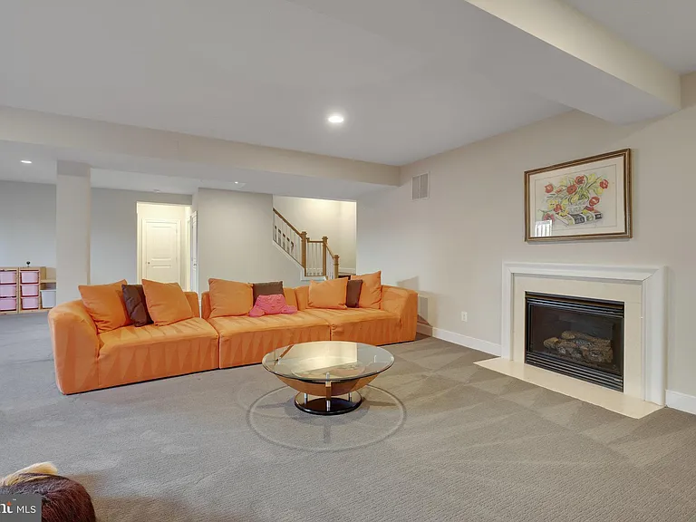 5922 Chesterbrook Rd — Photo 70