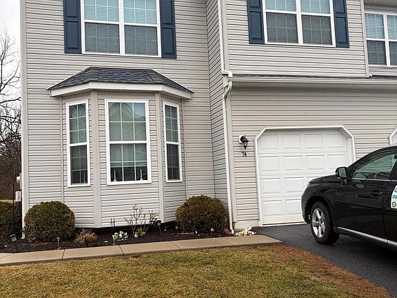 2nd image of 74 Emily Ct