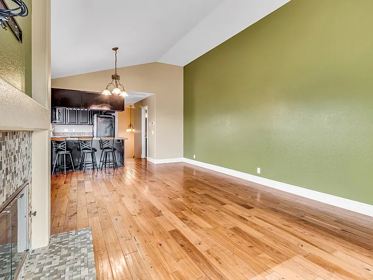 1551 Fortuna Ave — Photo 2